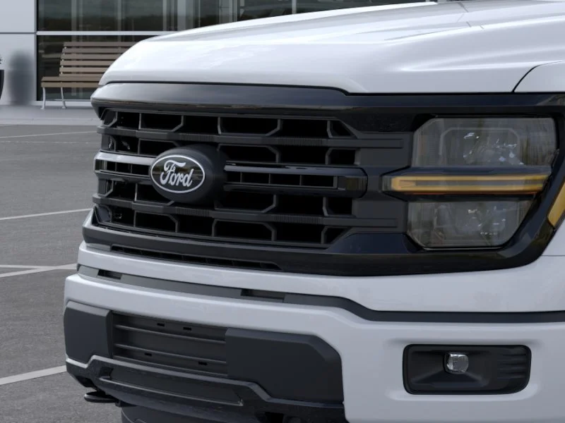 New 2026 Oxford White Ford XLT image 40