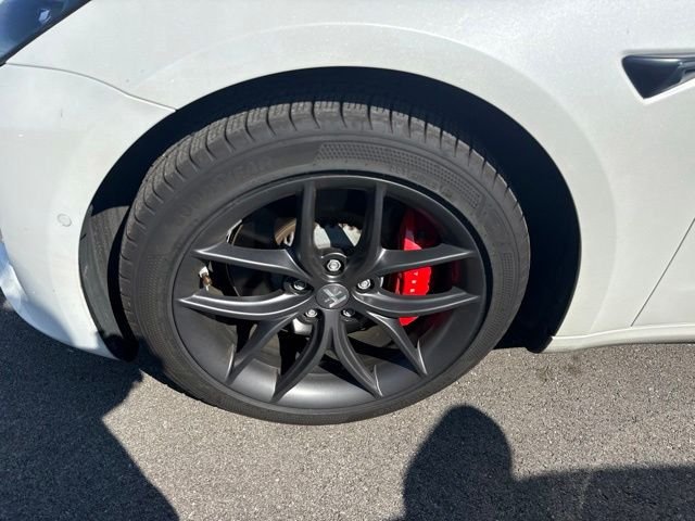 Used 2021  Tesla Performance image 7