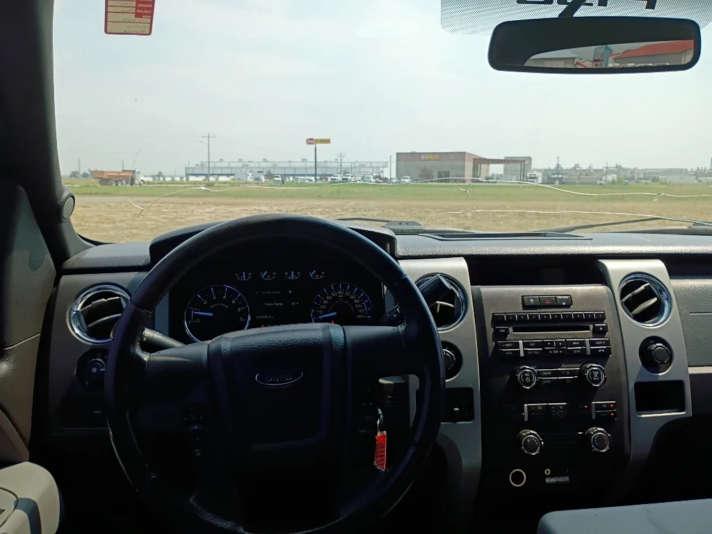 Used 2012 Blue Ford XLT image 24