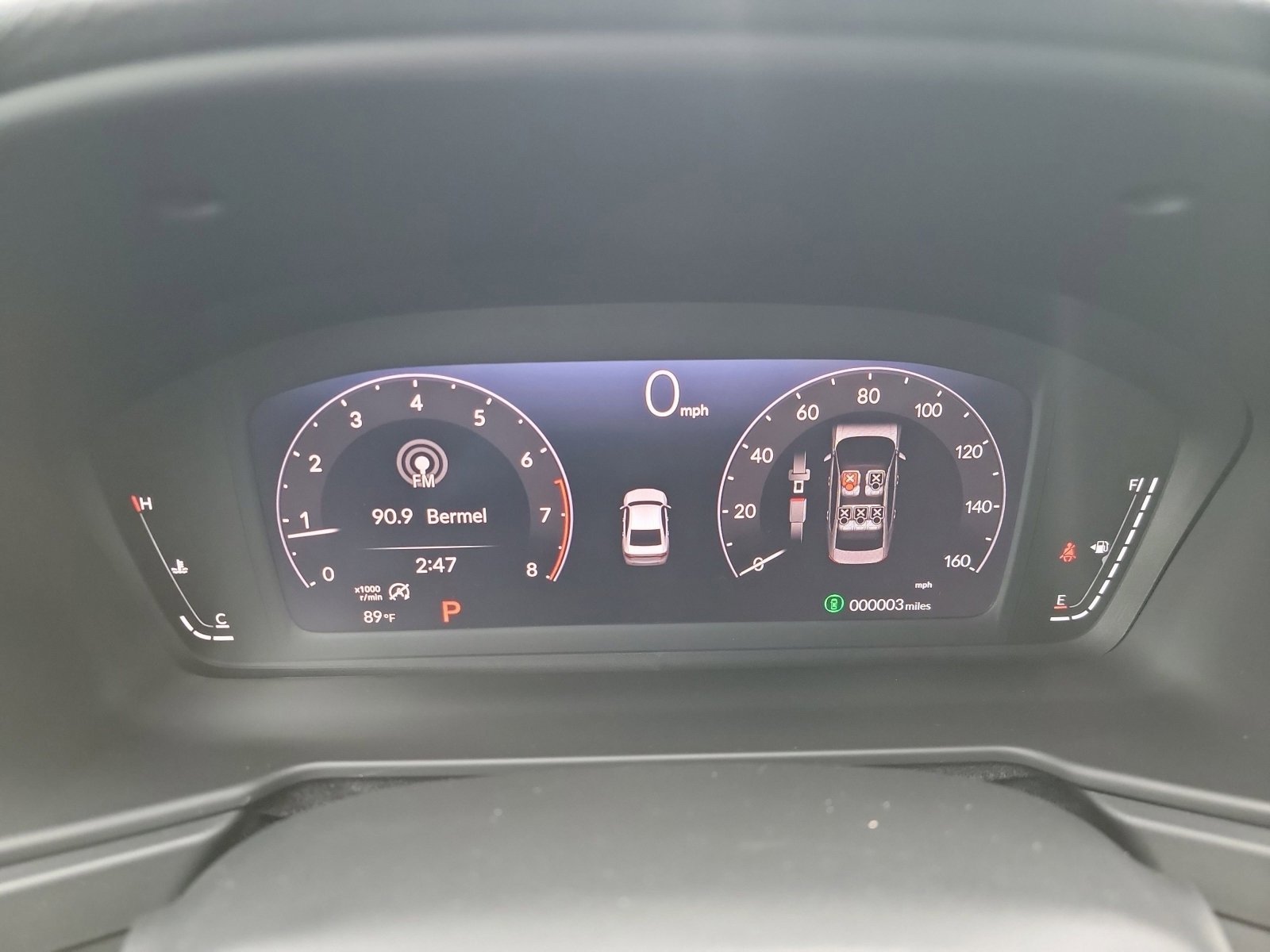 Used 2025 Silver Honda SE image 12