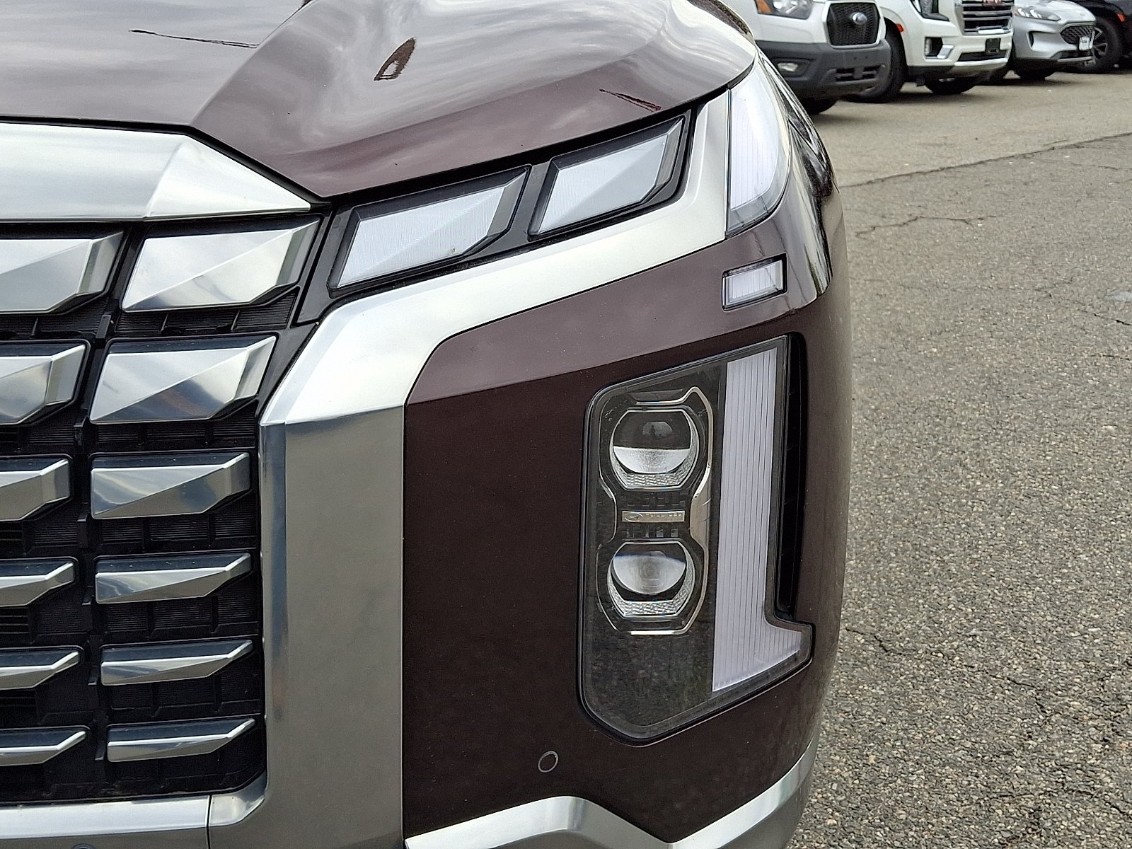 Used 2024 Sierra Burgundy - W7B Hyundai Calligraphy image 9