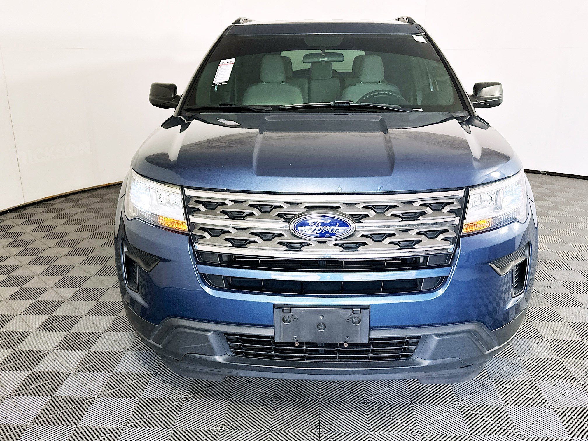 Used 2019 Blue Metallic Ford Base image 8