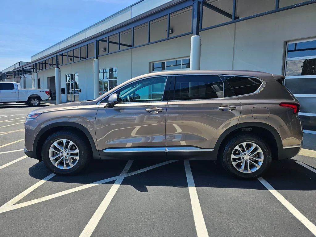 Used 2020 Hyundai Santa Fe SEL with VIN 5NMS3CAD5LH216787 for sale in Burlington, WA