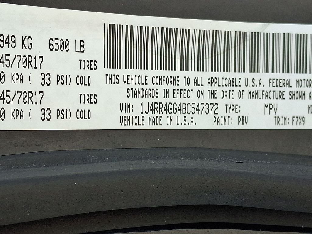 Used 2011 Black Jeep Laredo image 27