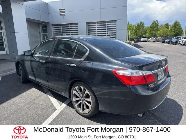 Used 2015 Black Honda Sport image 4