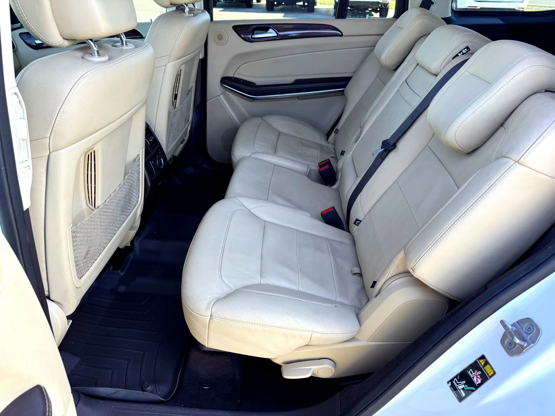 Used 2019  Mercedes-Benz GLS 550 4MATIC® image 20