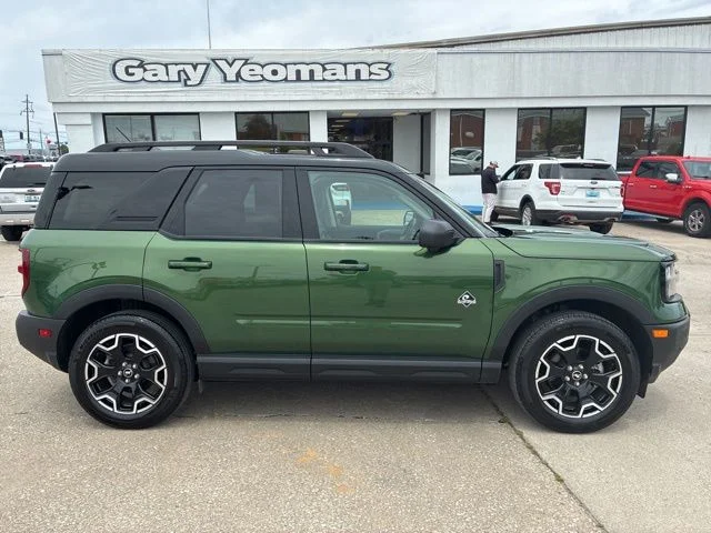 Certified Used 2025 Eruption Green Metallic Ford Outer Banks image 11