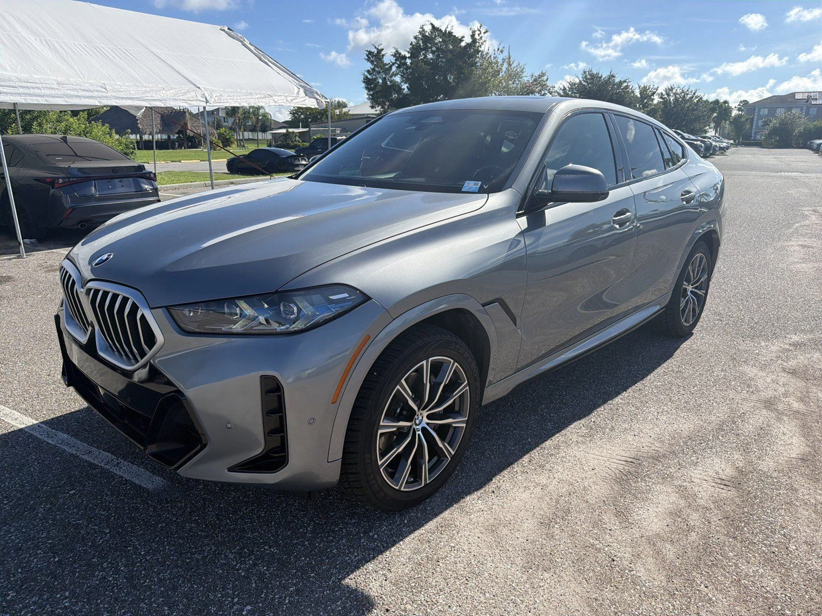 Used 2025 Skyscraper Grey Metallic BMW xDrive40i image 9