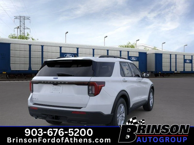 New 2026 Space White Metallic Ford Active image 8