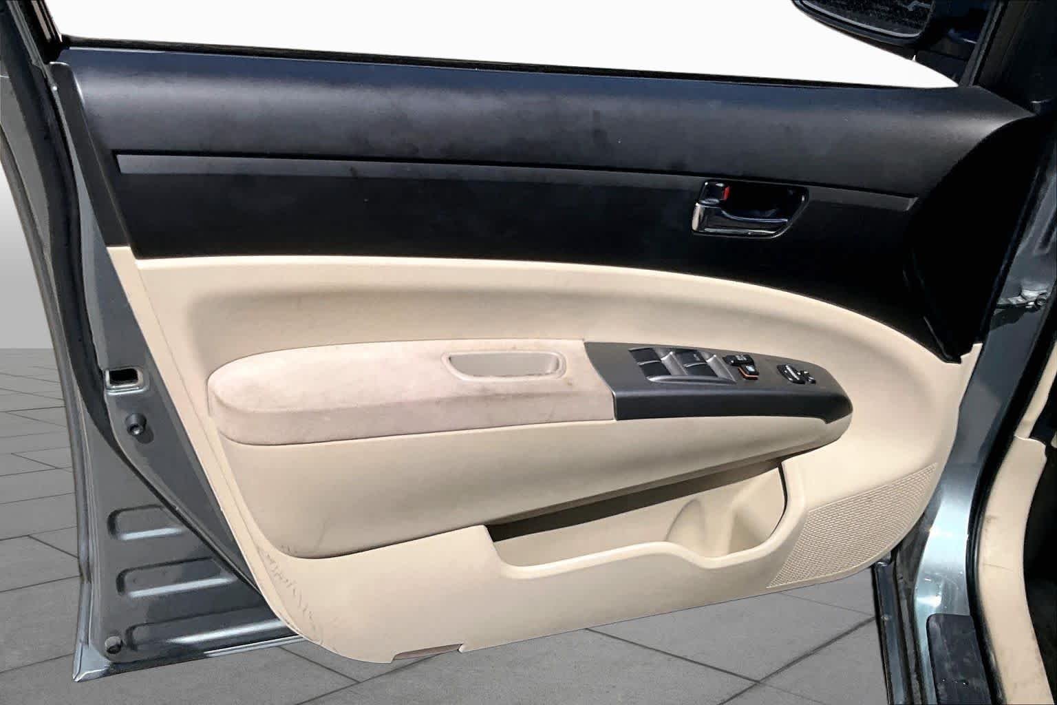 Used 2005 Tideland Pearl Toyota  image 22