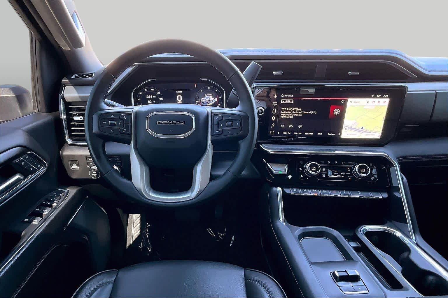 Used 2024 White Frost Tricoat GMC Denali image 6