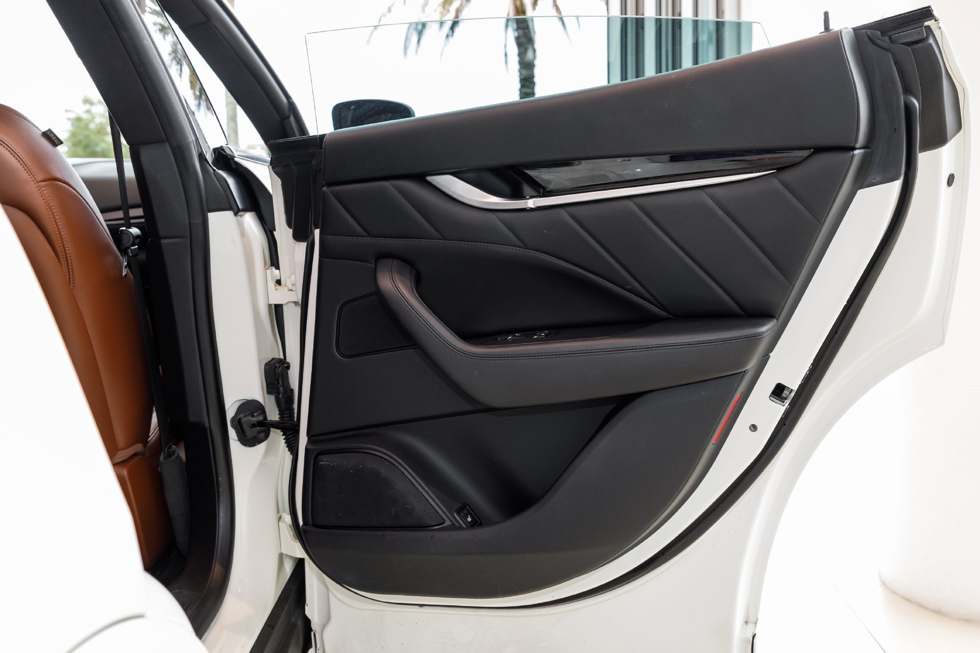 Used 2023 Bianco Maserati GT image 39
