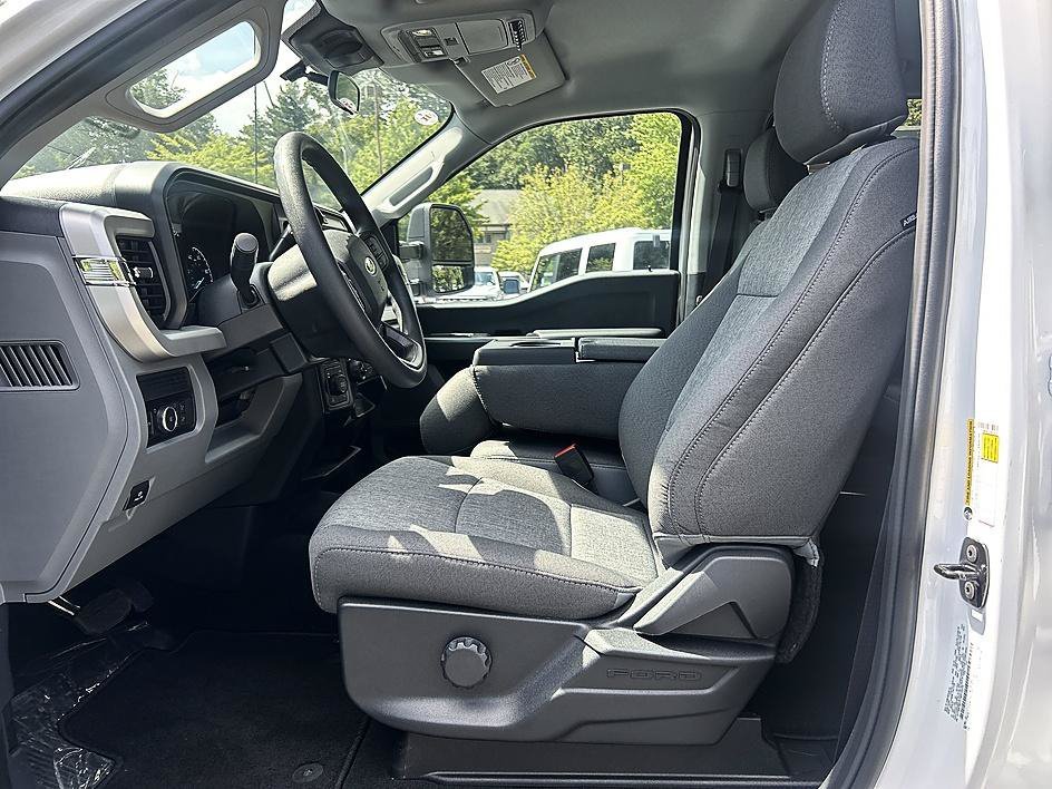 2026 Ford F-350 Super Duty XL - Photo 11