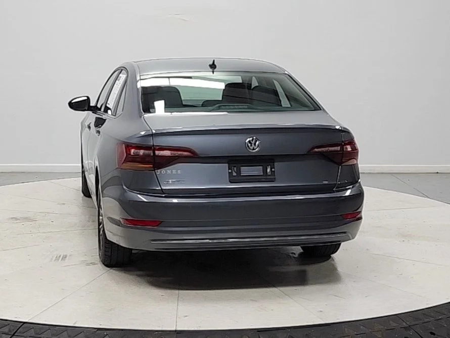 Used 2019 Gray Volkswagen 1.4T SE image 7