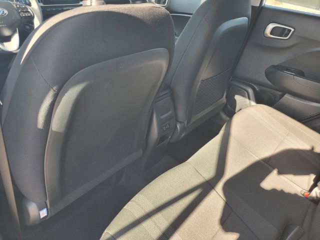 Used 2025 White Hyundai SEL image 14