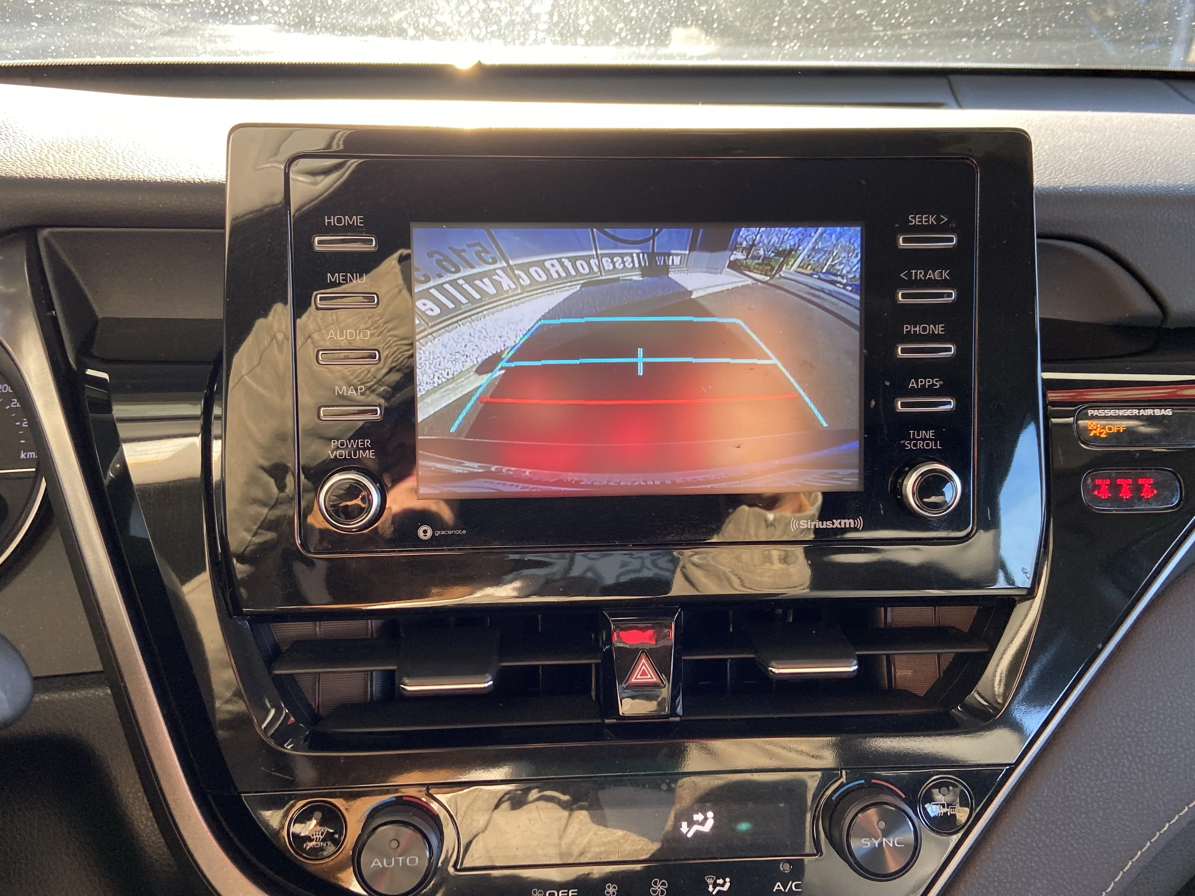 2022 Toyota Camry SE - Photo 21