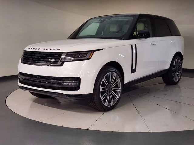 2026 Land Rover Range Rover 3.0 SE SWB's photo