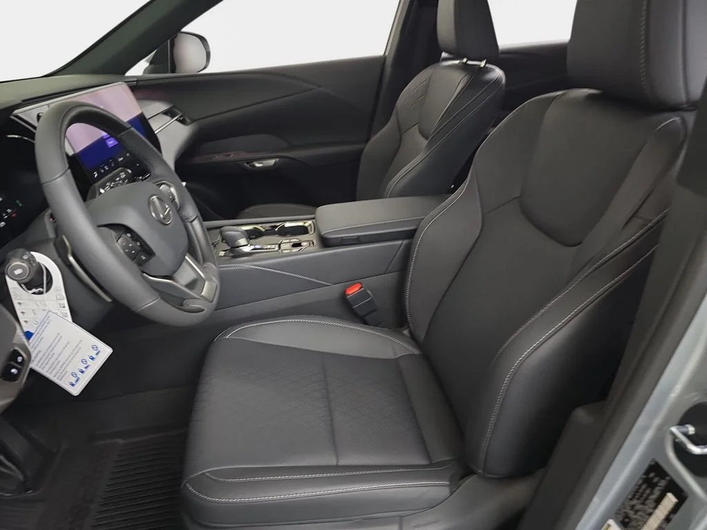 New 2026 Iridium Lexus PREMIUM PLUS image 15
