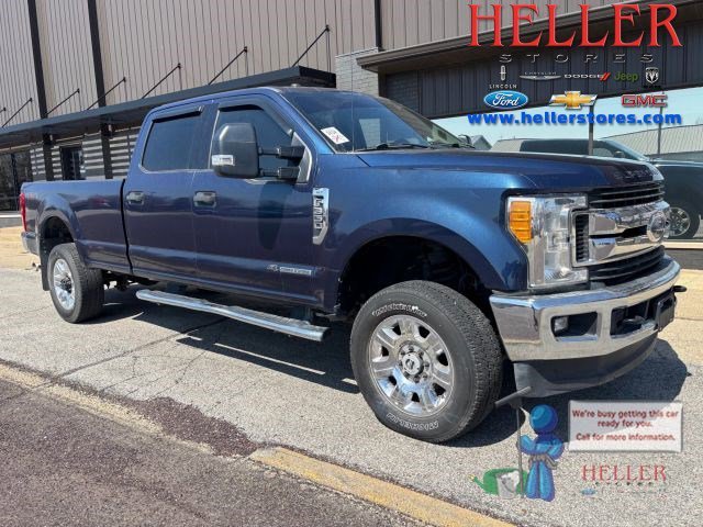 2017 Ford F-350 XLT 4x4 Crew Cab 176 in SRW's photo