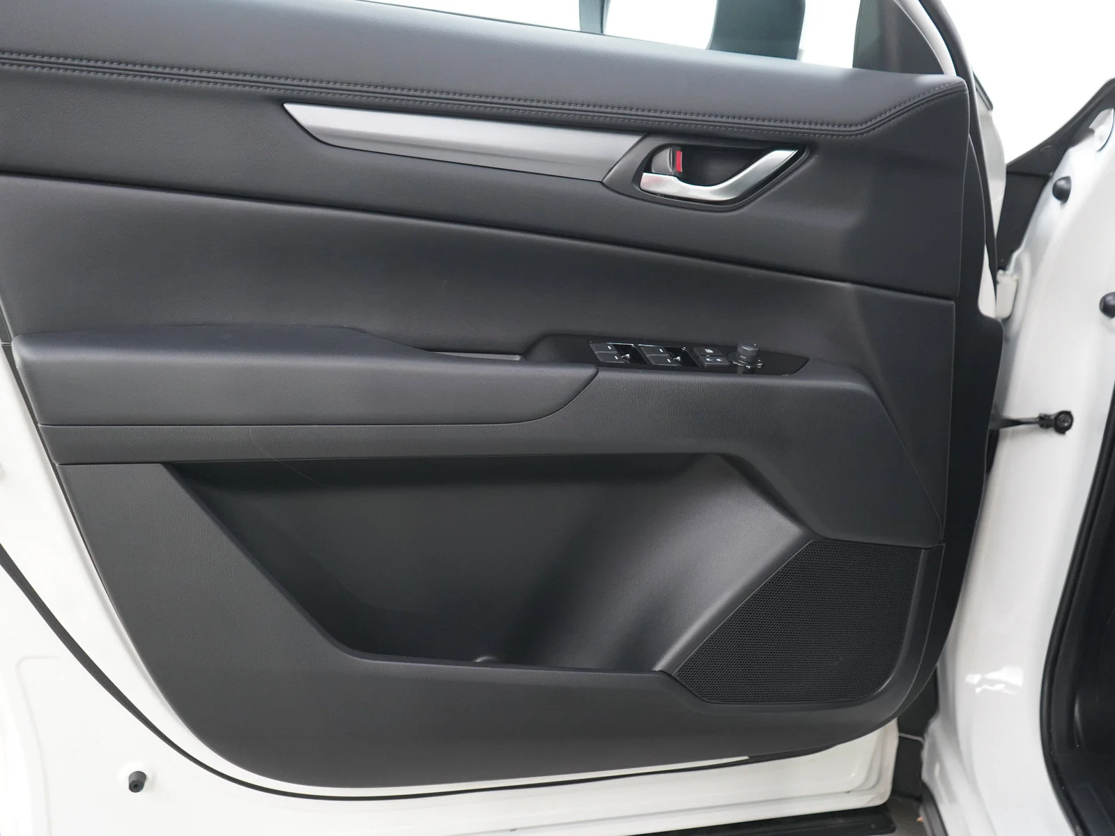 Used 2023 Rhodium White Metallic Mazda 2.5 S Select Package image 18