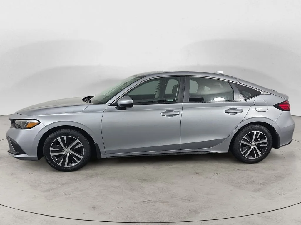 2023 Honda Civic Hatchback LX - Photo 8