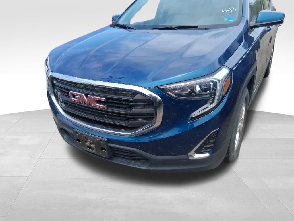 Used 2020 Blue GMC SLE image 2