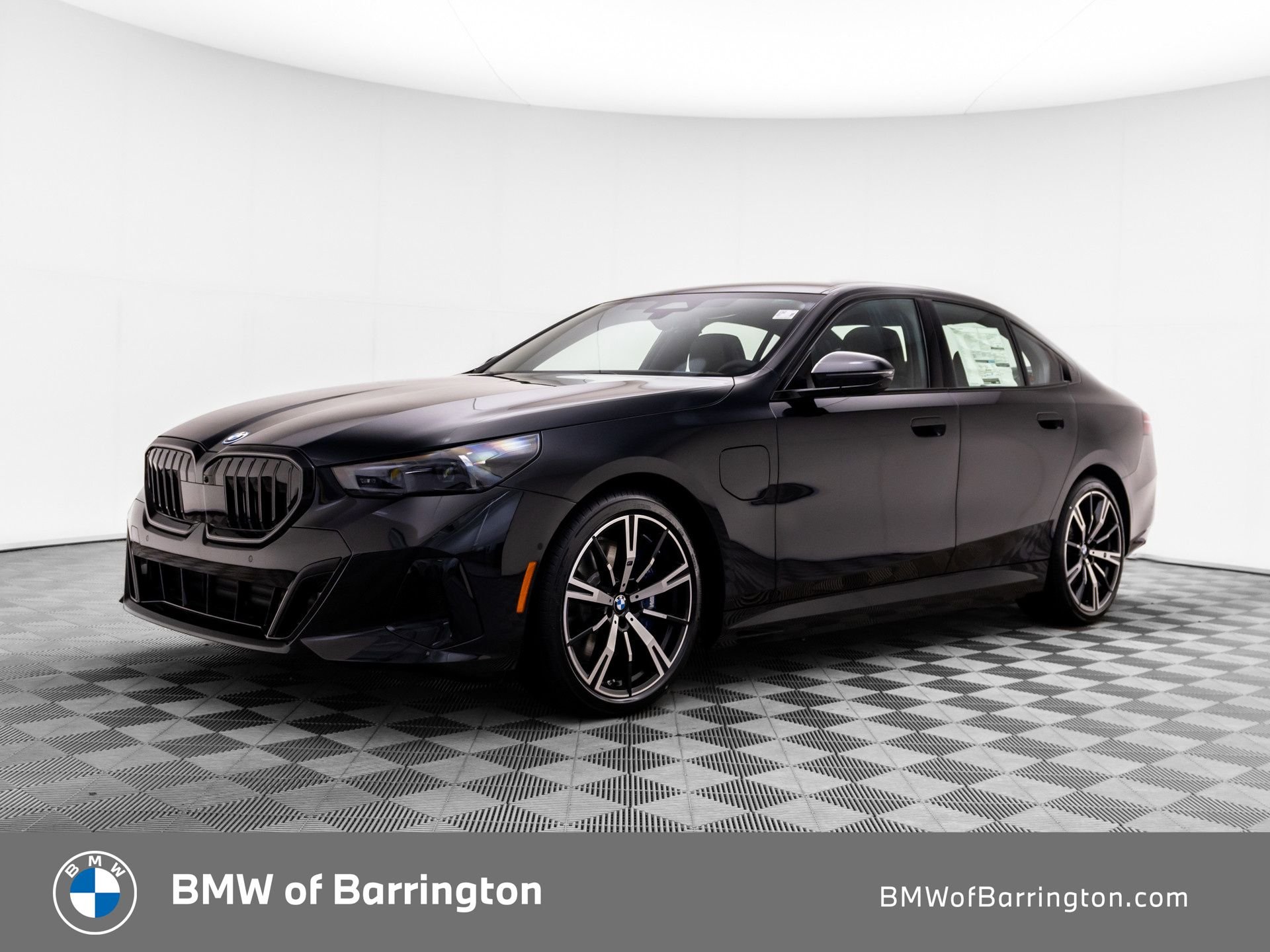 2027 BMW 5 Series 550e xDrive Sedan's photo