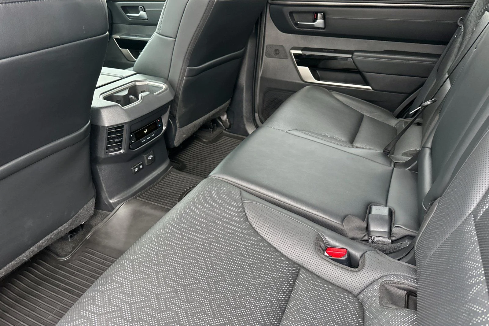 2024 Toyota Sequoia Limited - Photo 12