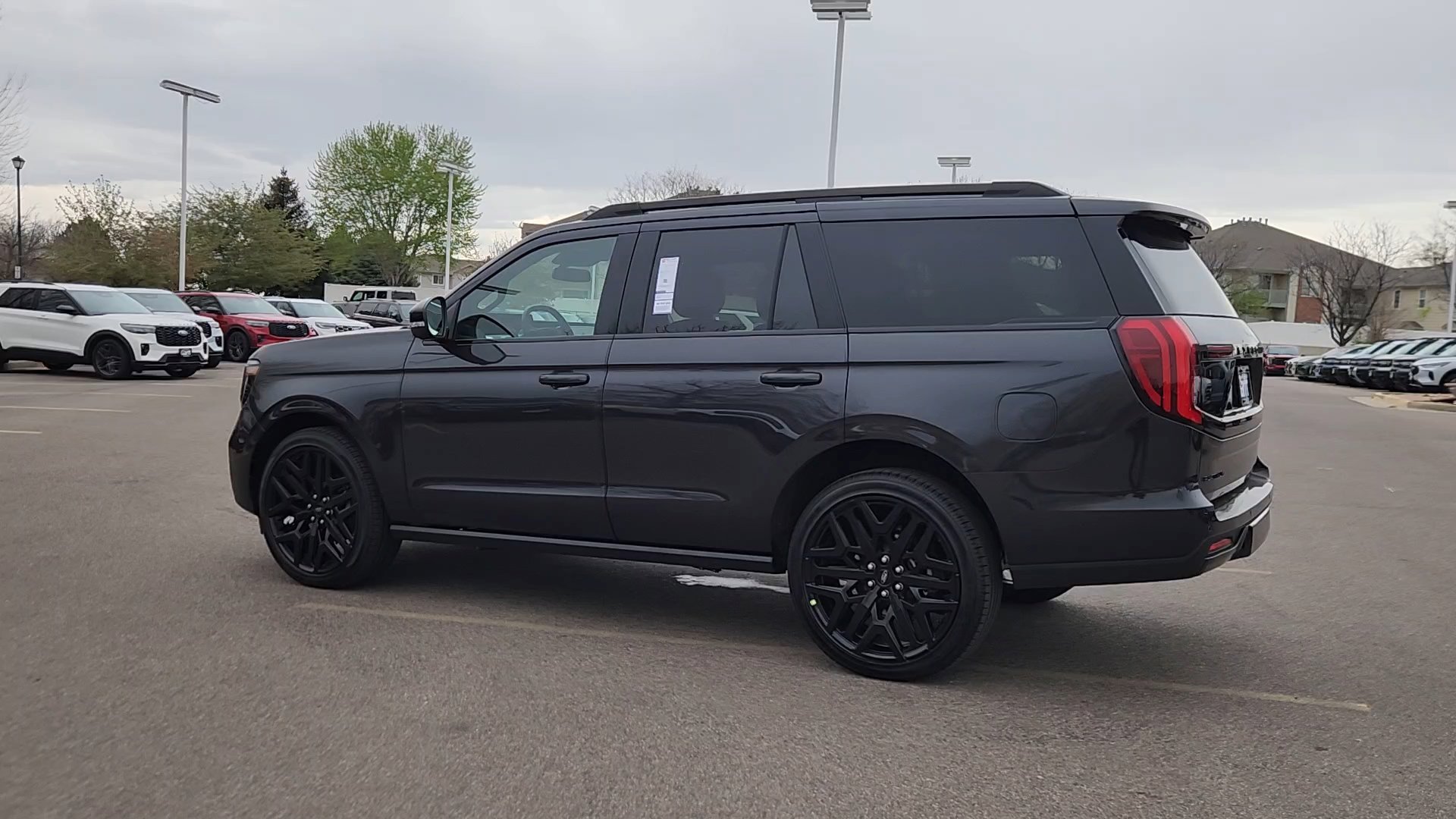 New 2026 Dark Matter Gray Metallic Ford Platinum image 21