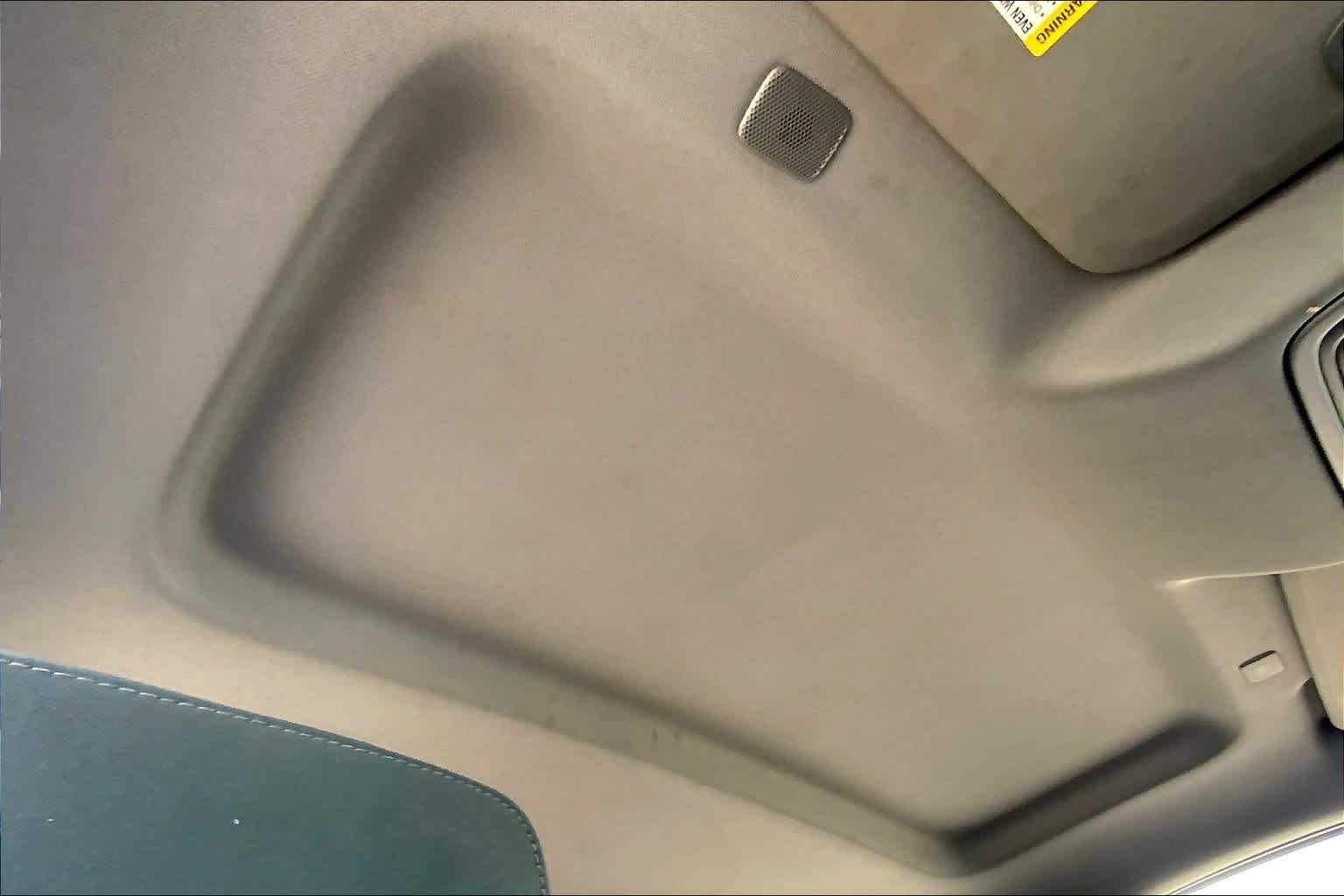 Used 2019 Pacific Blue Metallic GMC SLE image 14