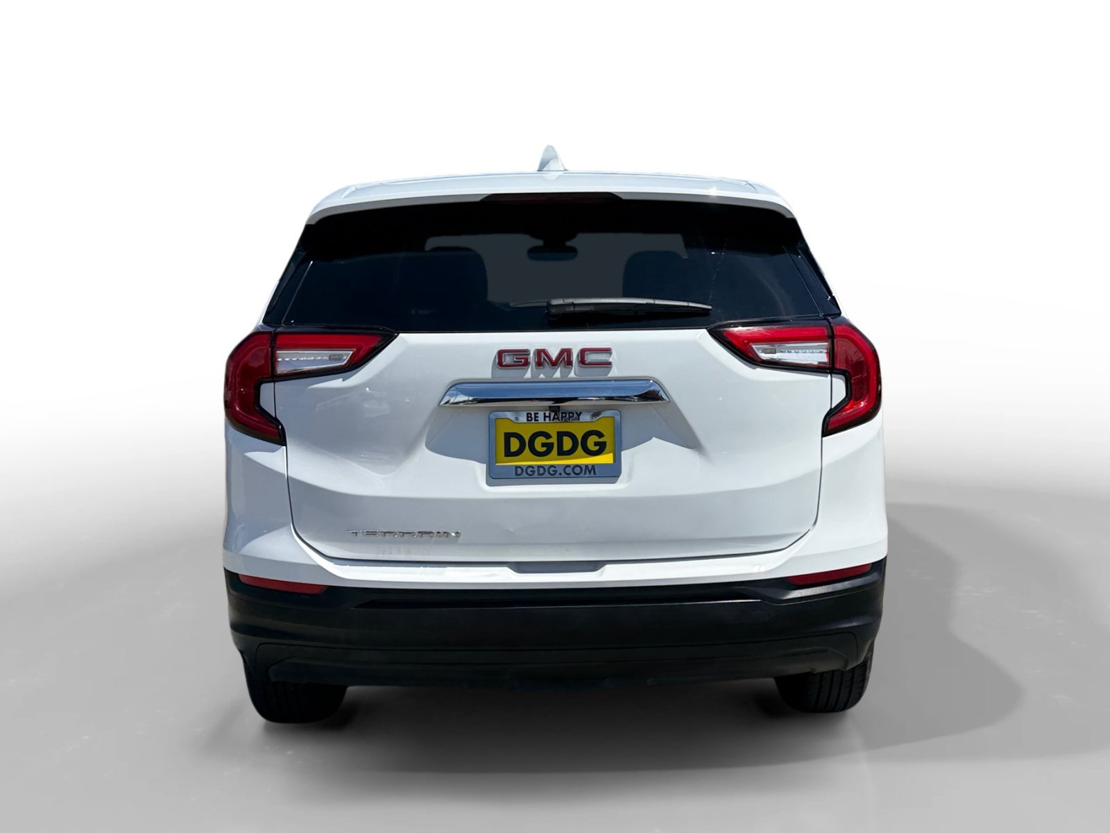 Used 2024 Summit White GMC SLE image 4