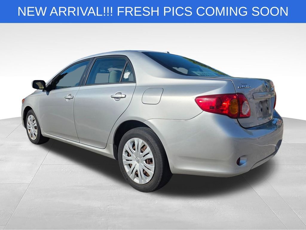 Used 2009  Toyota 4dr Sdn Man (Natl) image 5