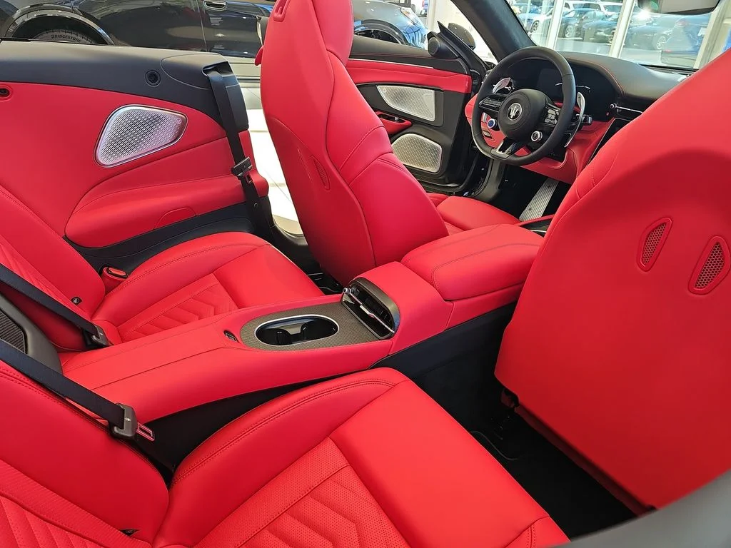 2026 Maserati GranCabrio Trofeo - Photo 11