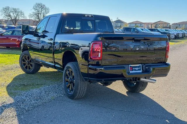New 2026 Diamond Black Crystal Pearl-Coat Exterior Paint RAM Laramie image 12
