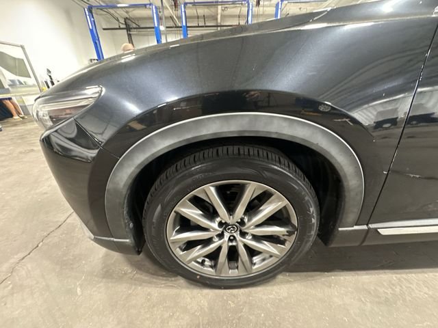 Used 2017 Black Mazda Signature image 23