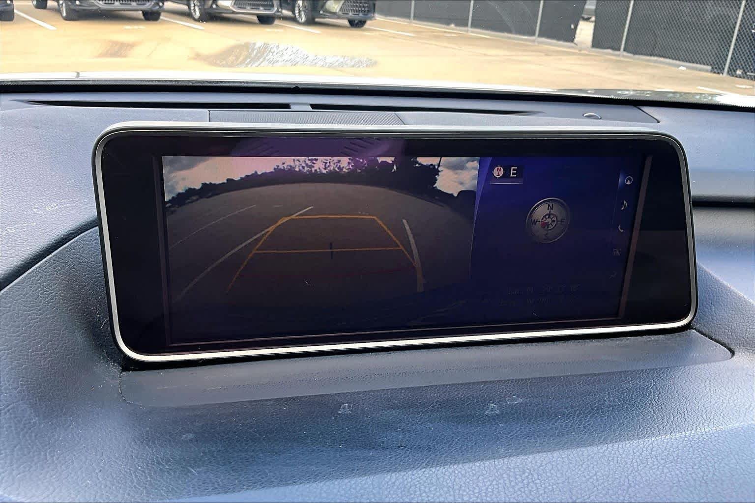 Used 2018 Atomic Silver Lexus  image 27