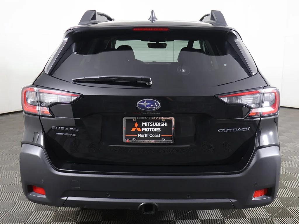 Used 2025 Black Subaru Onyx Edition image 14