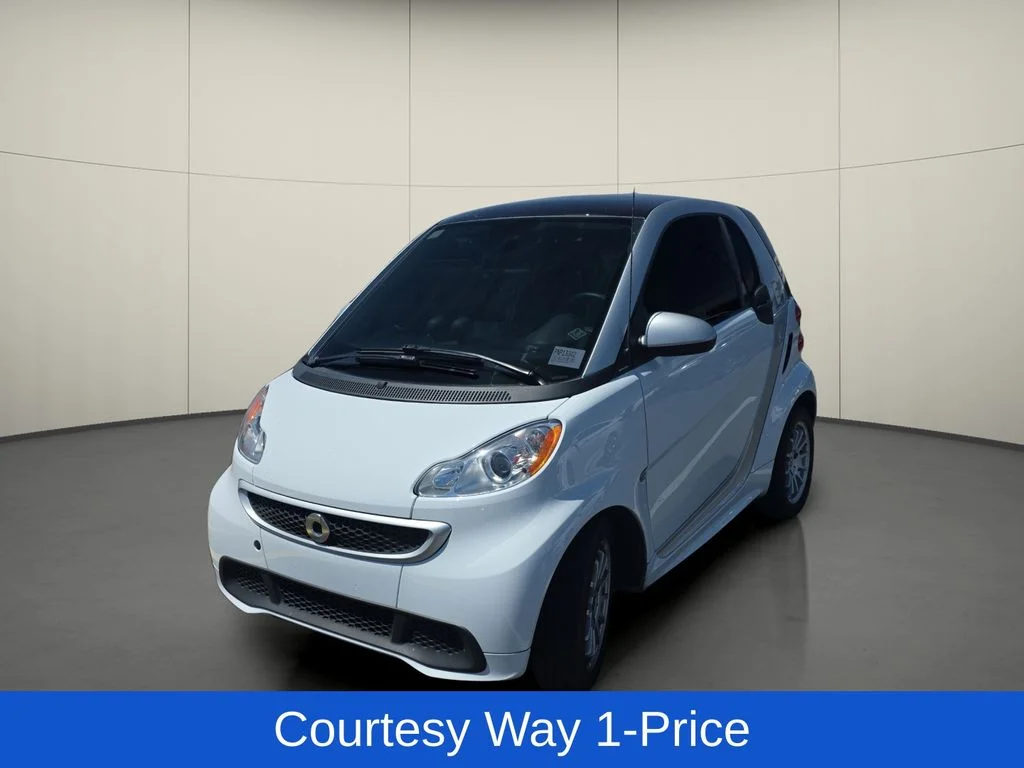 Used 2013  smart Passion image 4