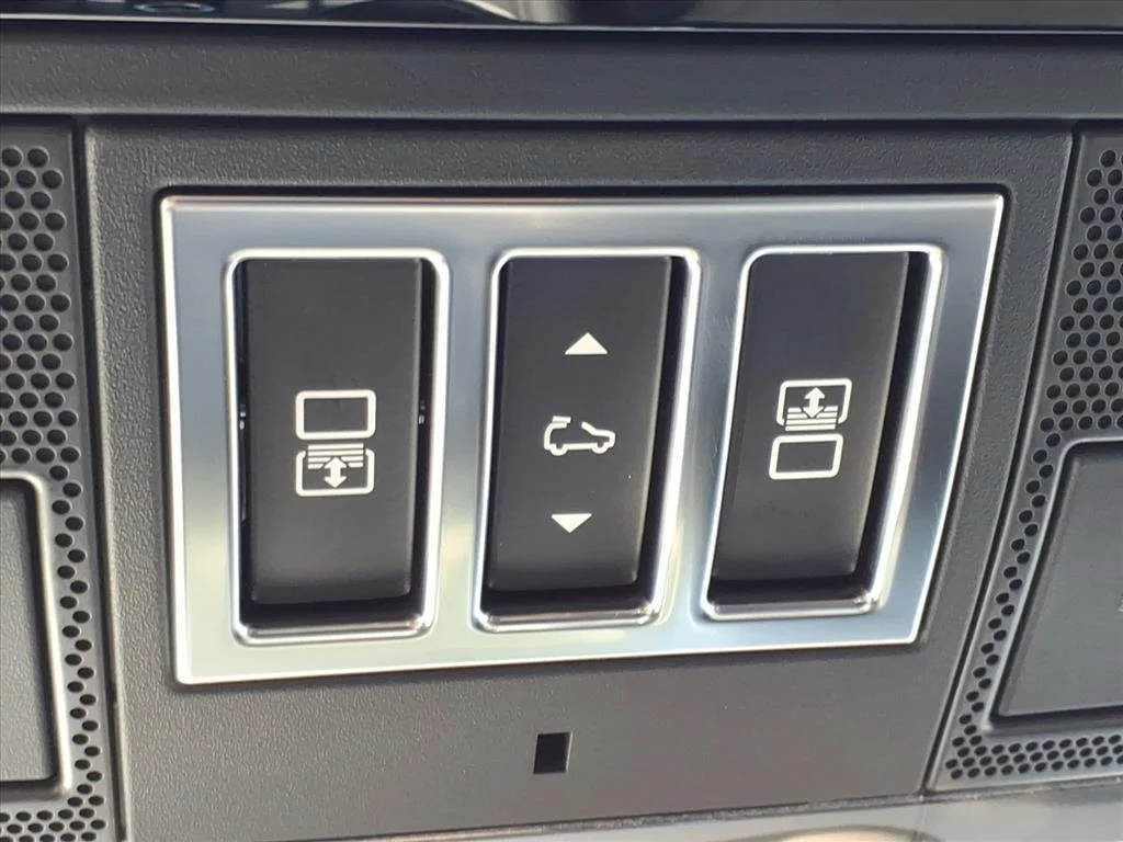 2026 Land Rover Discovery Gemini Edition - Photo 23