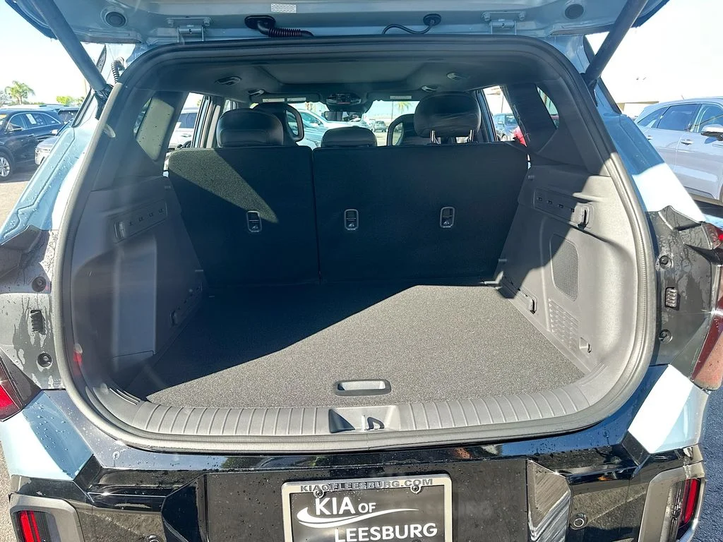 New 2027 Frost Blue Kia X-Line image 27