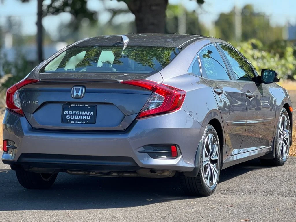 Used 2016  Honda EX-T image 7