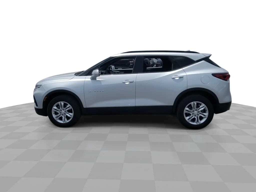 Certified Used 2021 SILVER ICE METALLIC Chevrolet LT image 5