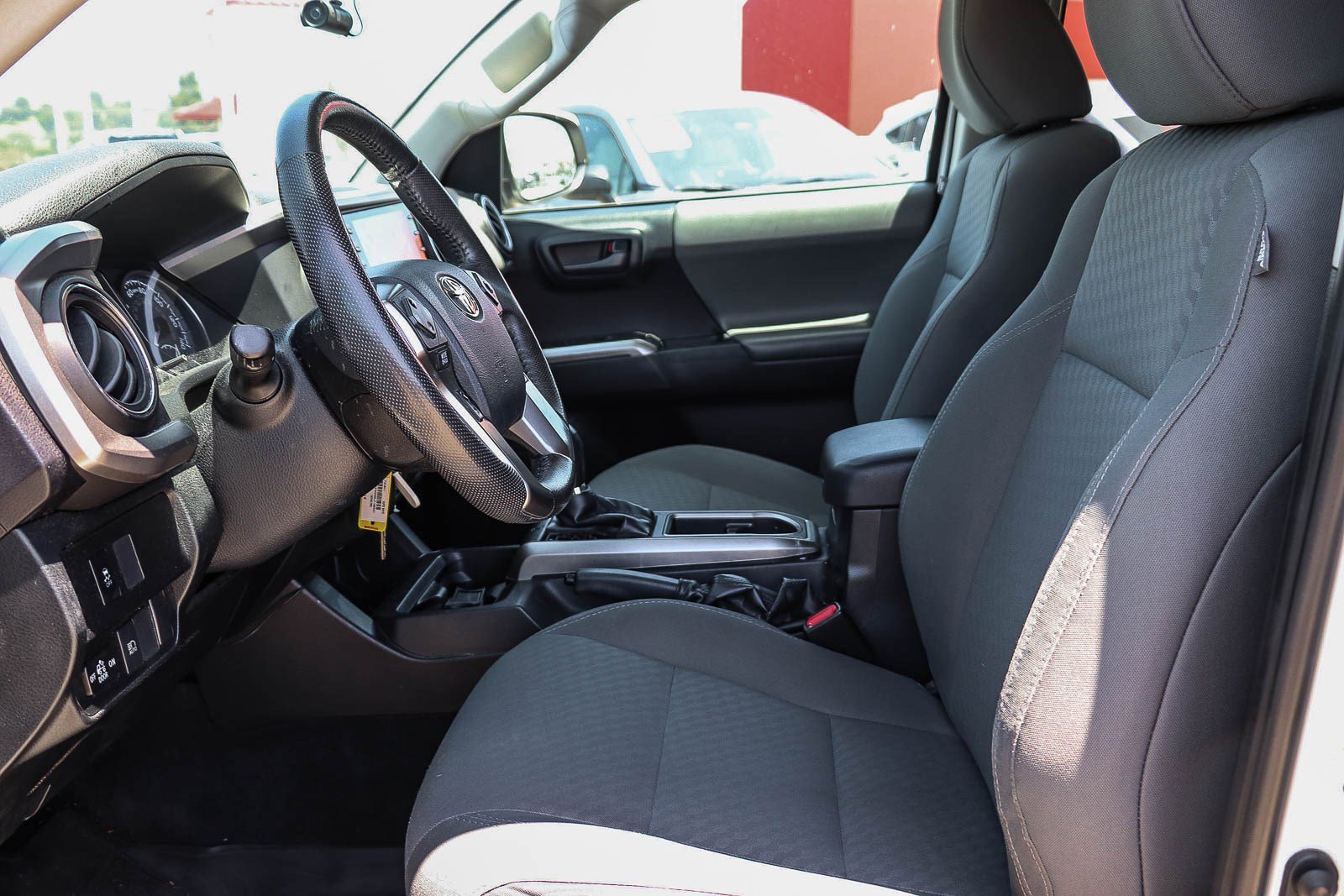 Used 2020 Super White Toyota SR5 image 16