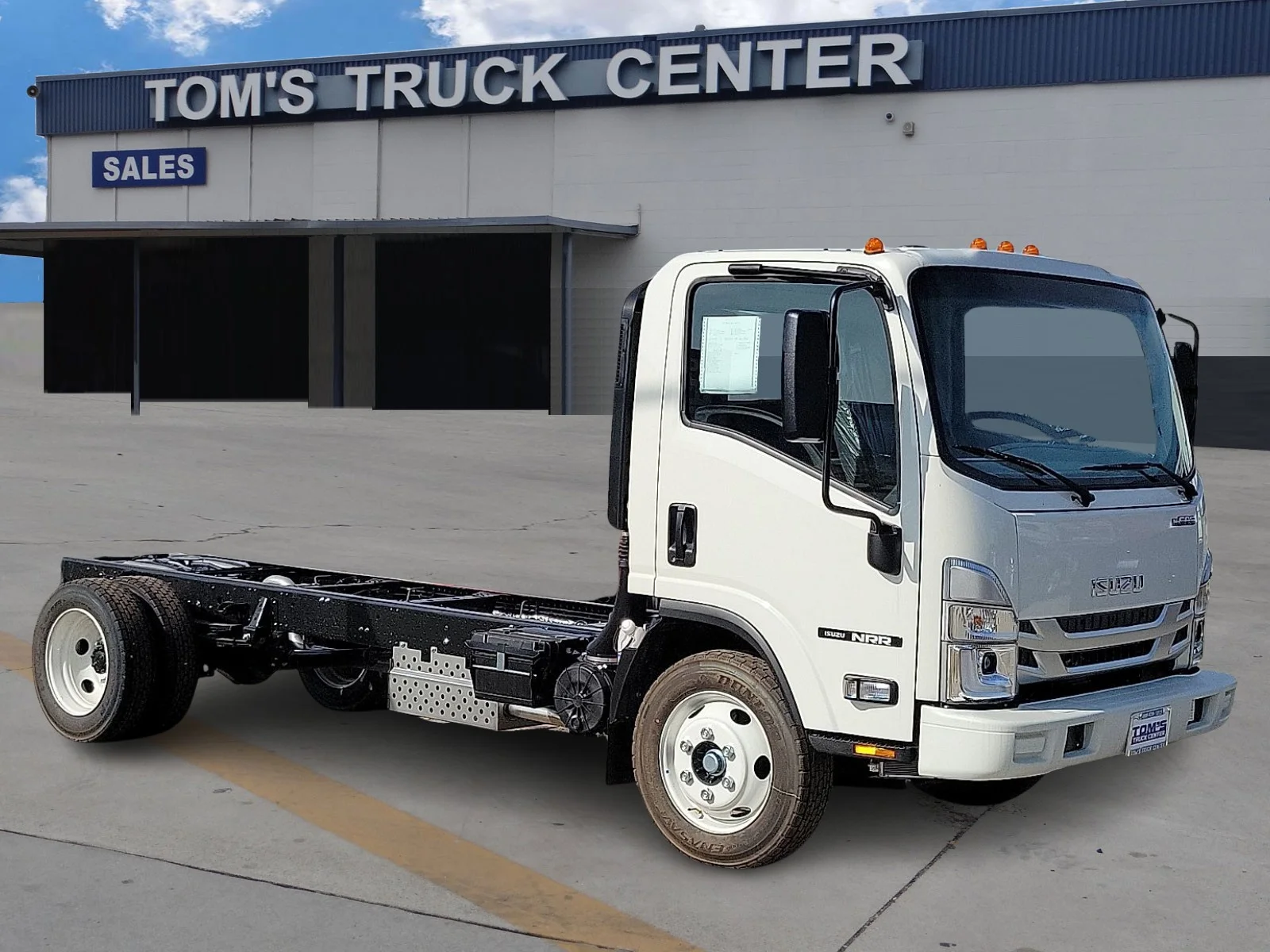 2026 Isuzu NRR's photo