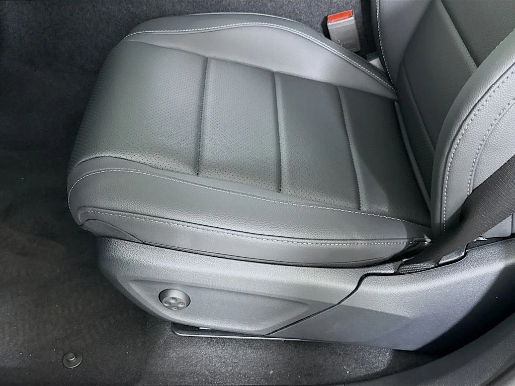 Certified Used 2026 Black Mercedes-Benz GLS 450 image 20