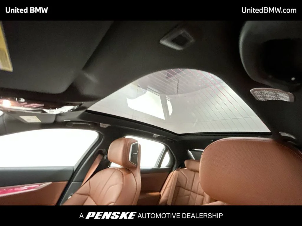 Used 2025 Mineral White Metallic BMW 760i xDrive image 20
