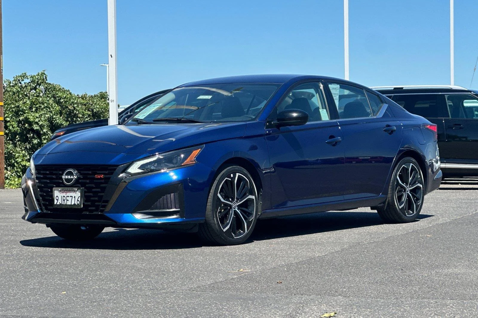 Used 2024 Deep Blue Pearl Nissan 2.5 SR image 8