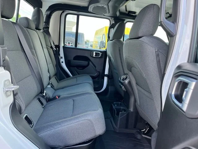 New 2026 Bright White Clearcoat Jeep  image 20