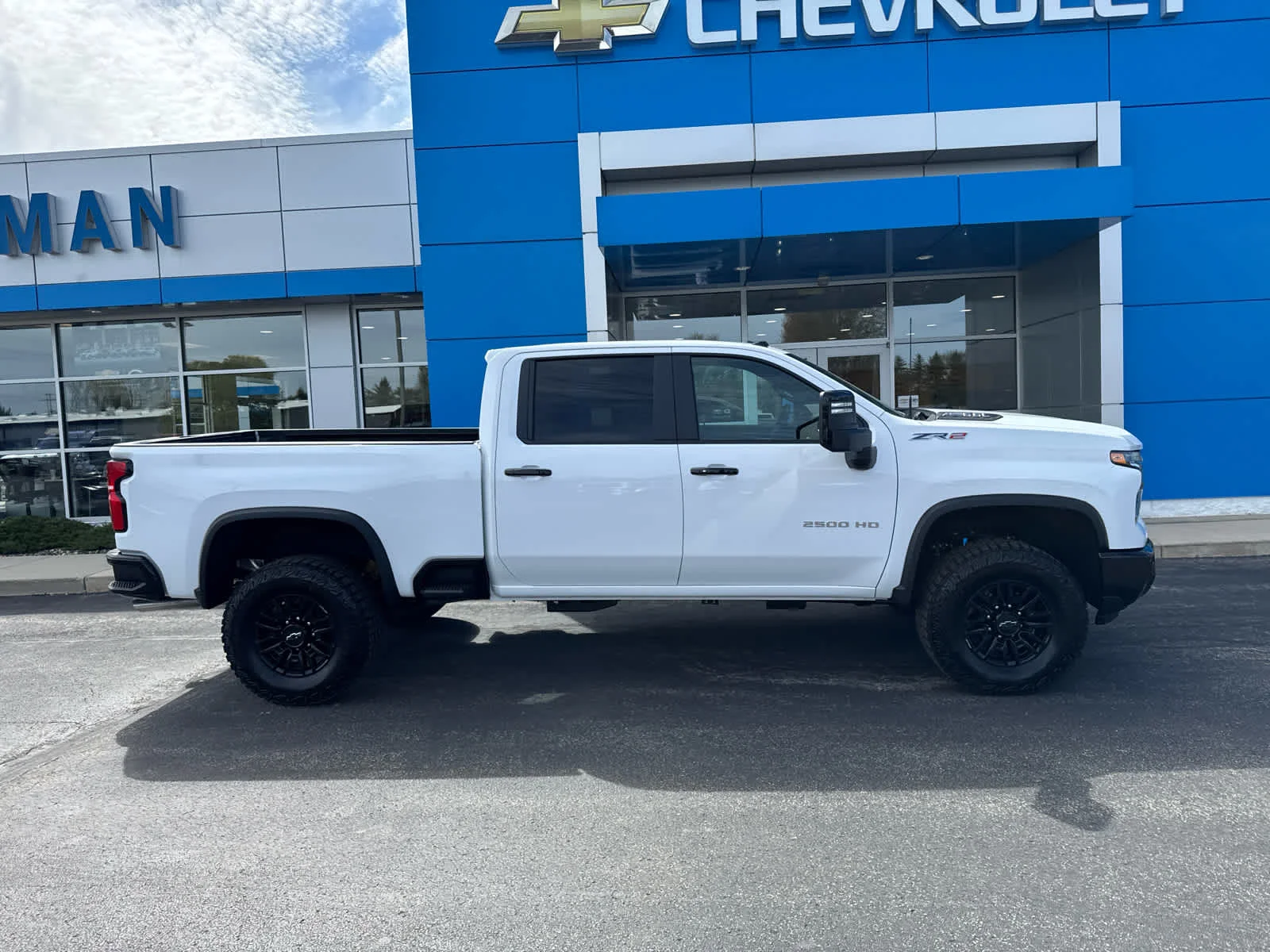 2026 Chevrolet Silverado 2500HD ZR2 - Photo 3