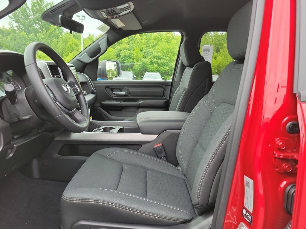 New 2026 Molten Red Pearl-Coat Exterior Paint RAM Express image 15